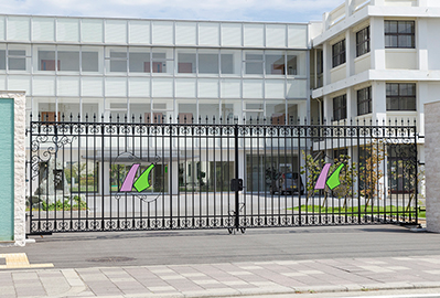 大学A